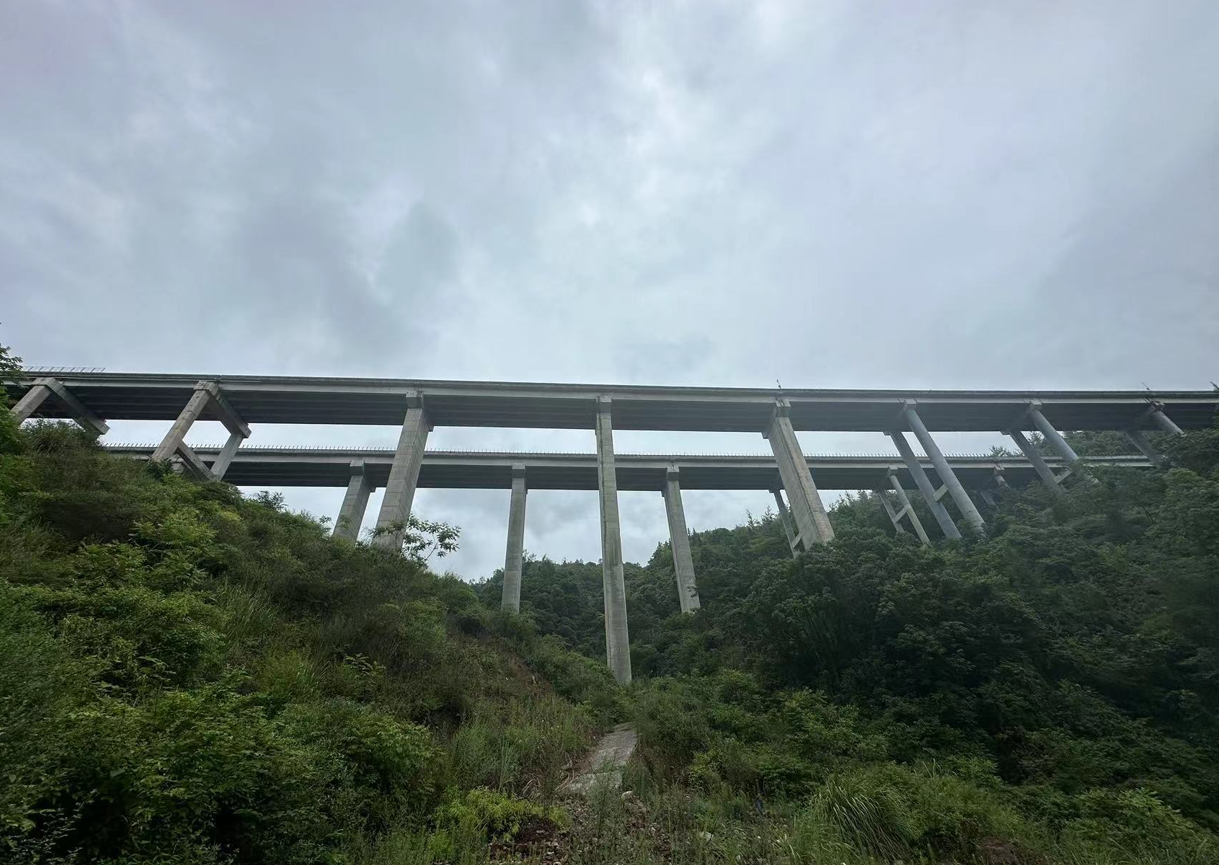 华颖 桥梁在线自动化监测方案